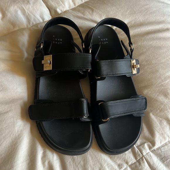 Target Sandals - Picture 2 of 5